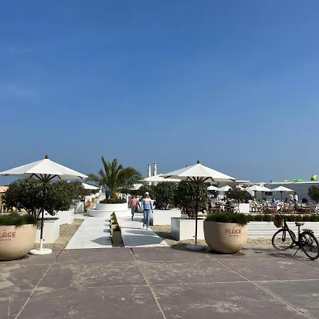 Apartament Luxueus Nieuw Zonnig Hoekappartement Seaview Heldenplein - Ruime Garagebox - 2 Fietsen *